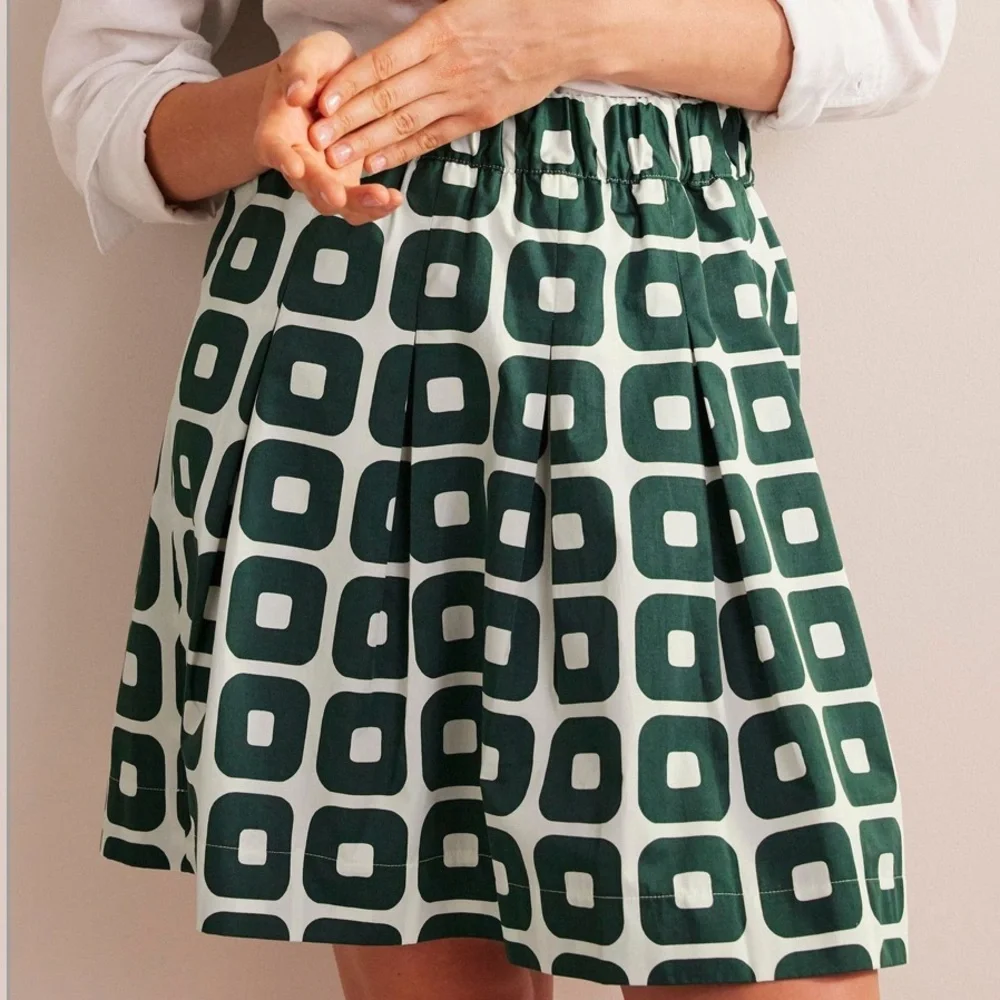 Boden Green Pleated retro print skirt, US6, UK12 - Picture 2 of 9